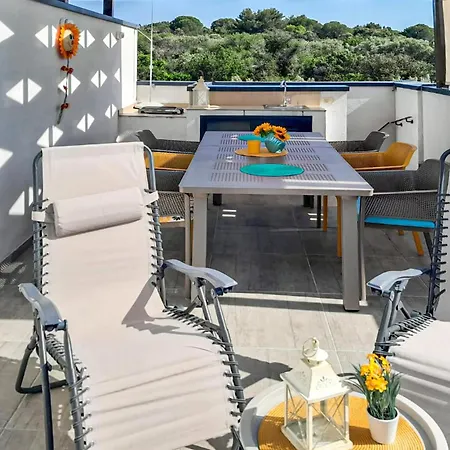Appartement Beautiful In Okrug Gornji With Kitchen *