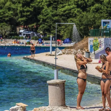 Lovely In Okrug Gornji Apartman Trogir