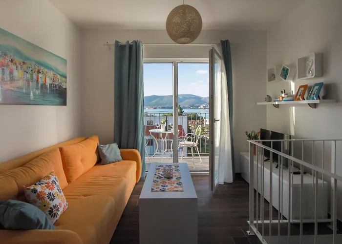 Lovely In Okrug Gornji Apartmán