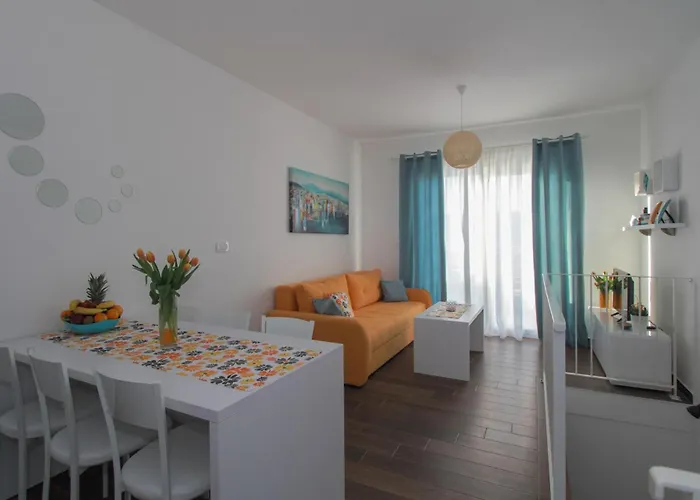 Lovely In Okrug Gornji Apartmán