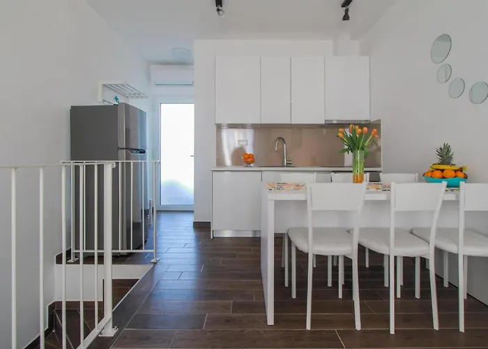 Apartmán Lovely In Okrug Gornji *