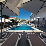 Amazing In Okrug Gornji Apartment Trogir